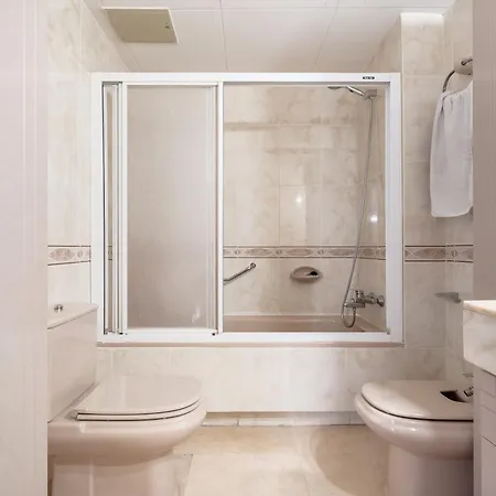 Апартаменты Rentalmar Park Салоу